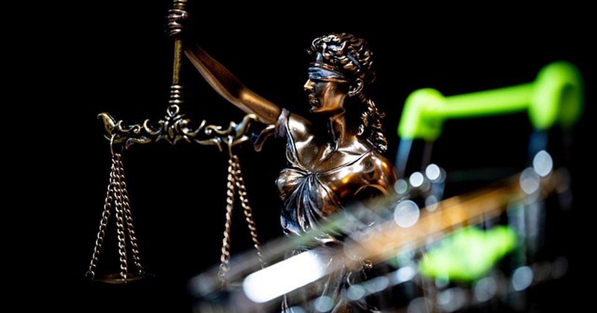 Consigue tu permiso en A Coruña con abogados de extranjería