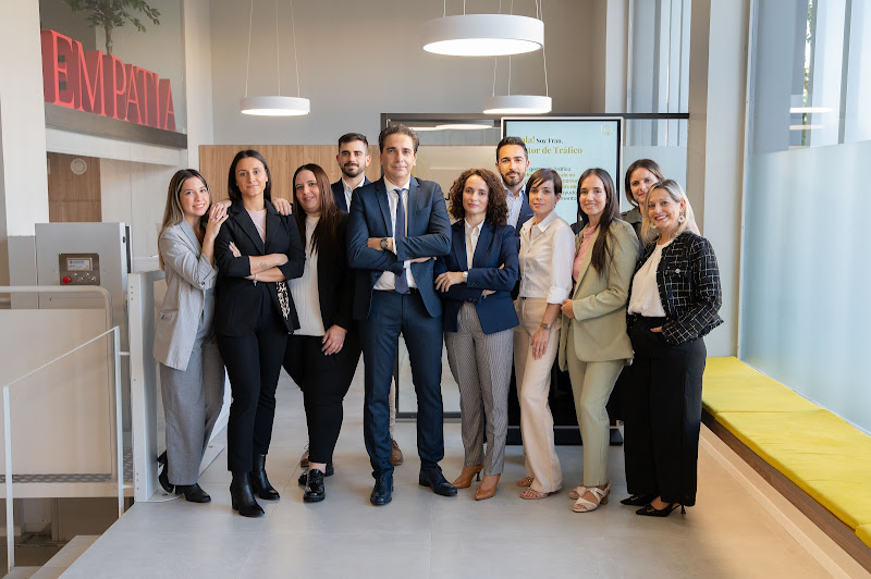 LOEXIS ASESORES & ABOGADOS, S.L.P en Motril: Abogado para extranjería