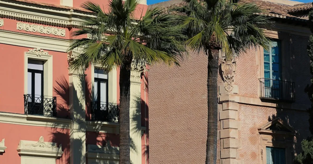 Pedir arraigo sin asesoría legal puede fallar en Murcia